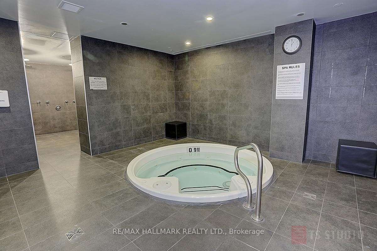 5 St Joseph Street Unit 1806 photo 21