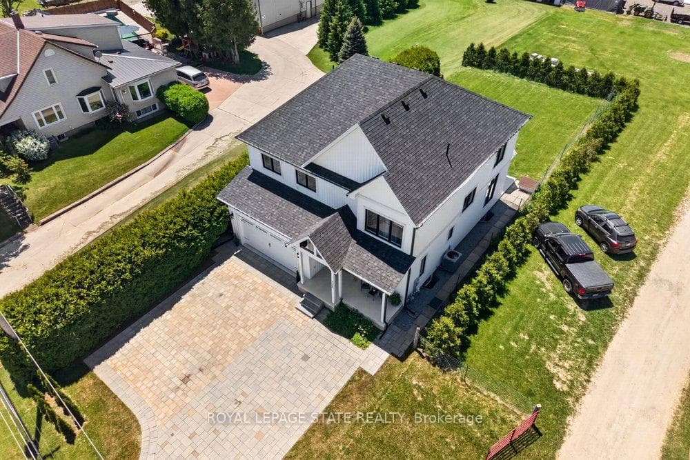 4286 Victoria Avenue photo 43
