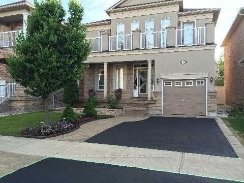 155 Johnswood Crescent photo 1