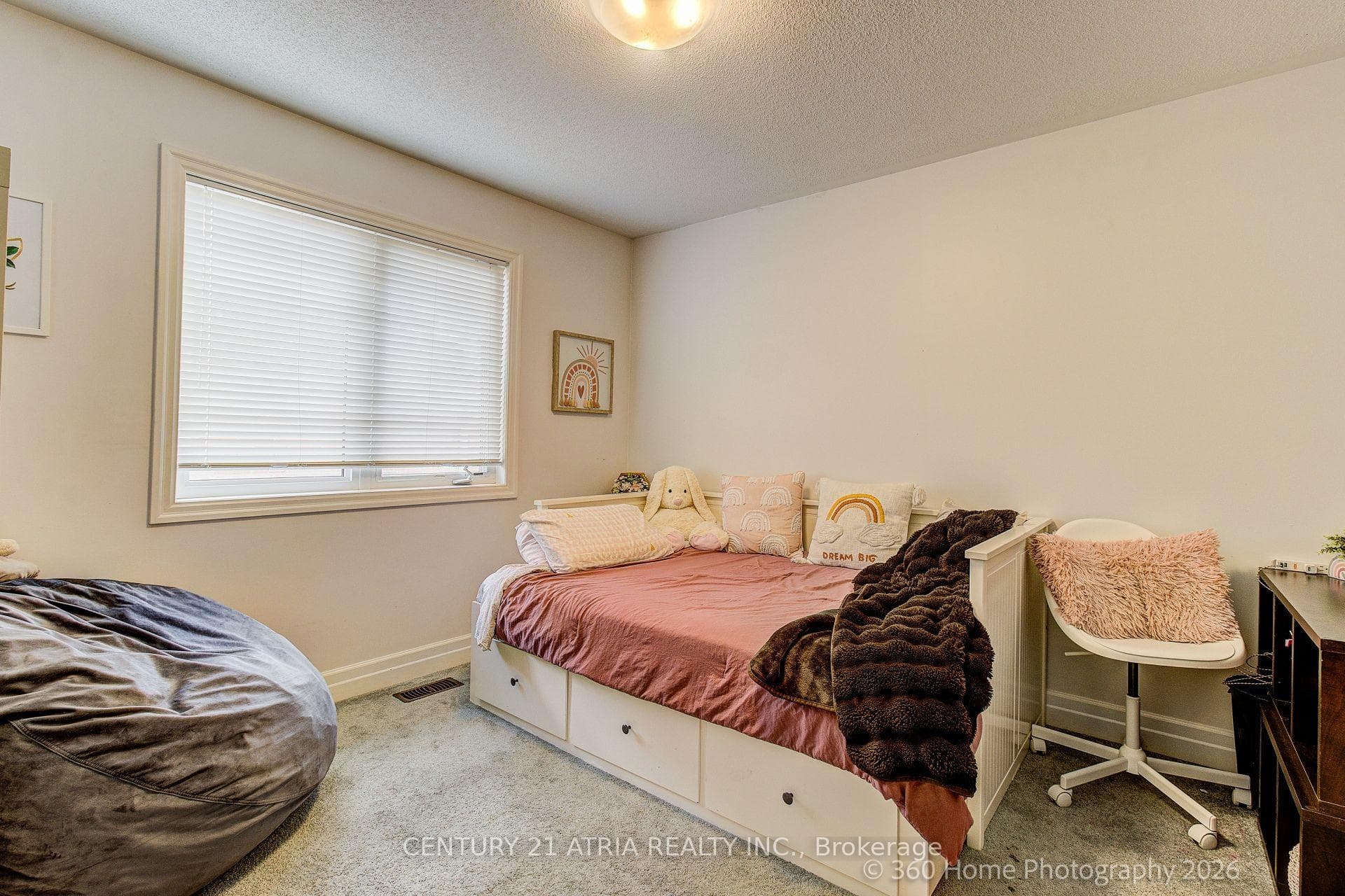 1386 Sheldon Street photo 15