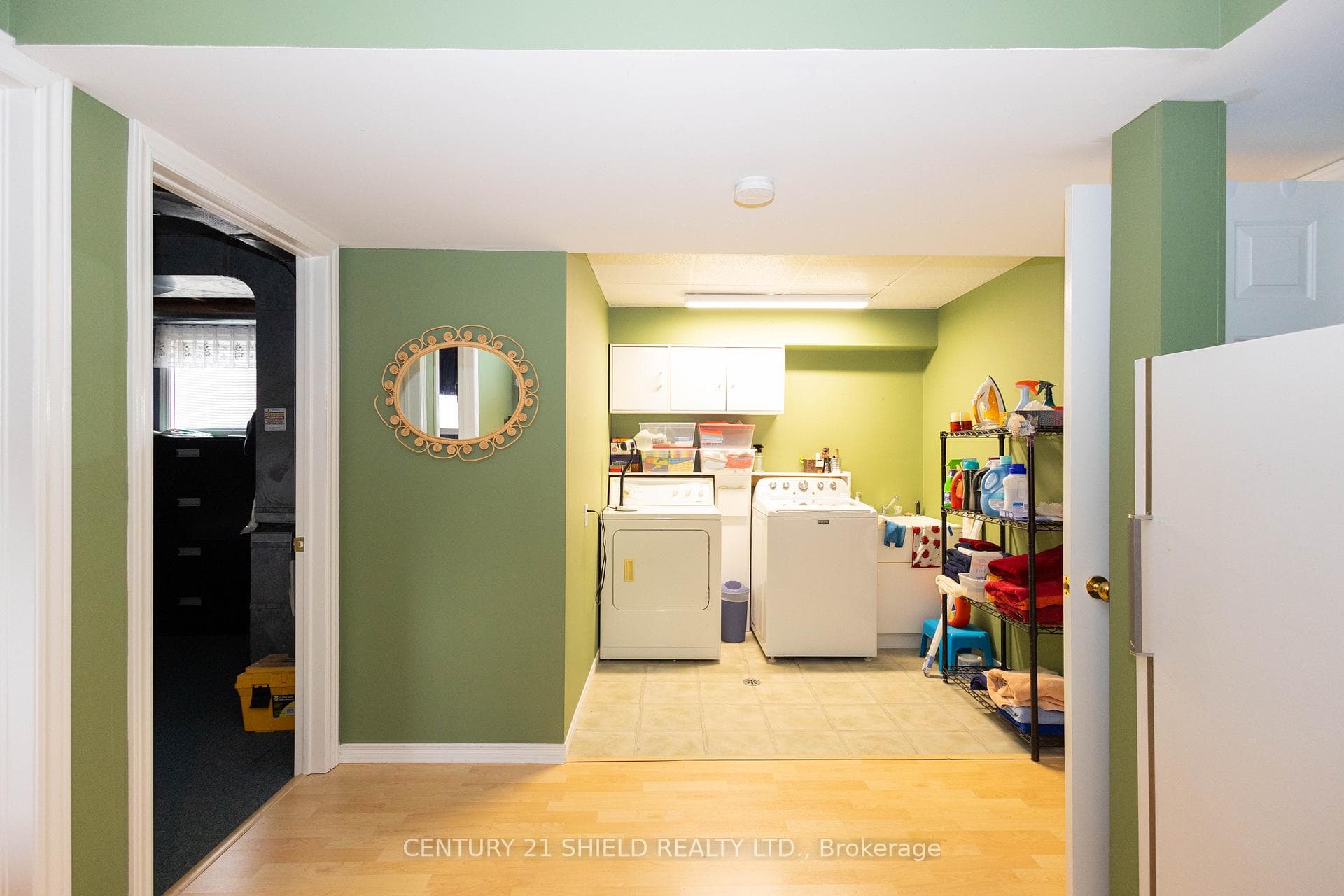 1613 Walton Street photo 35