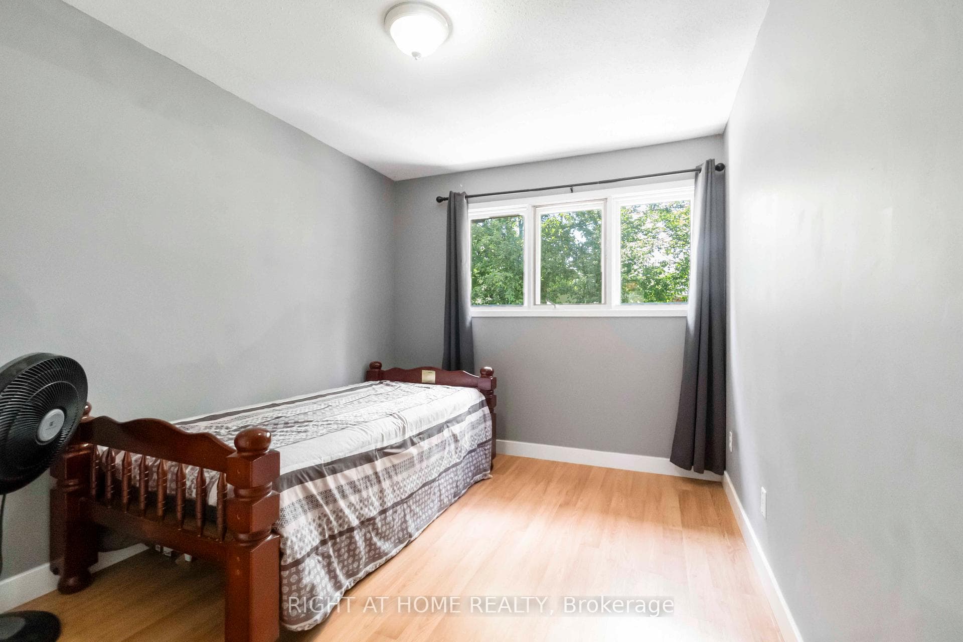 21 Midland Crescent Unit 3 photo 16