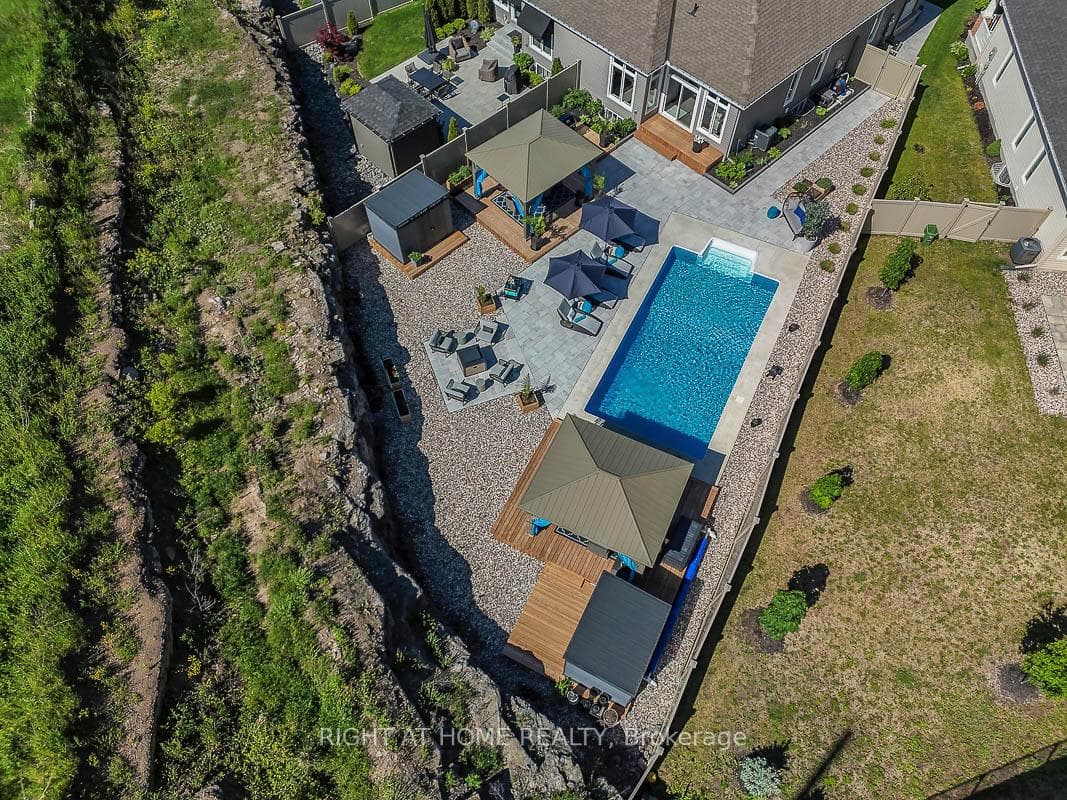 780 Keinouche Place photo 45