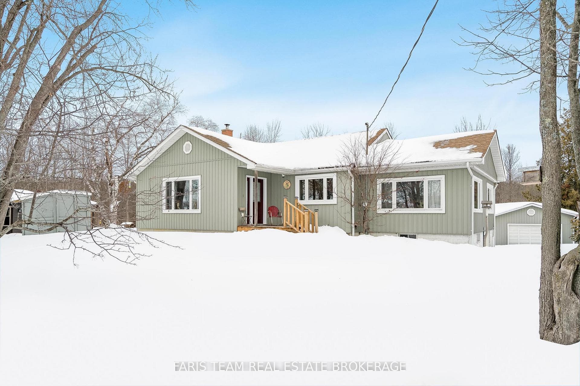 4186 Orkney Beach Road photo 2