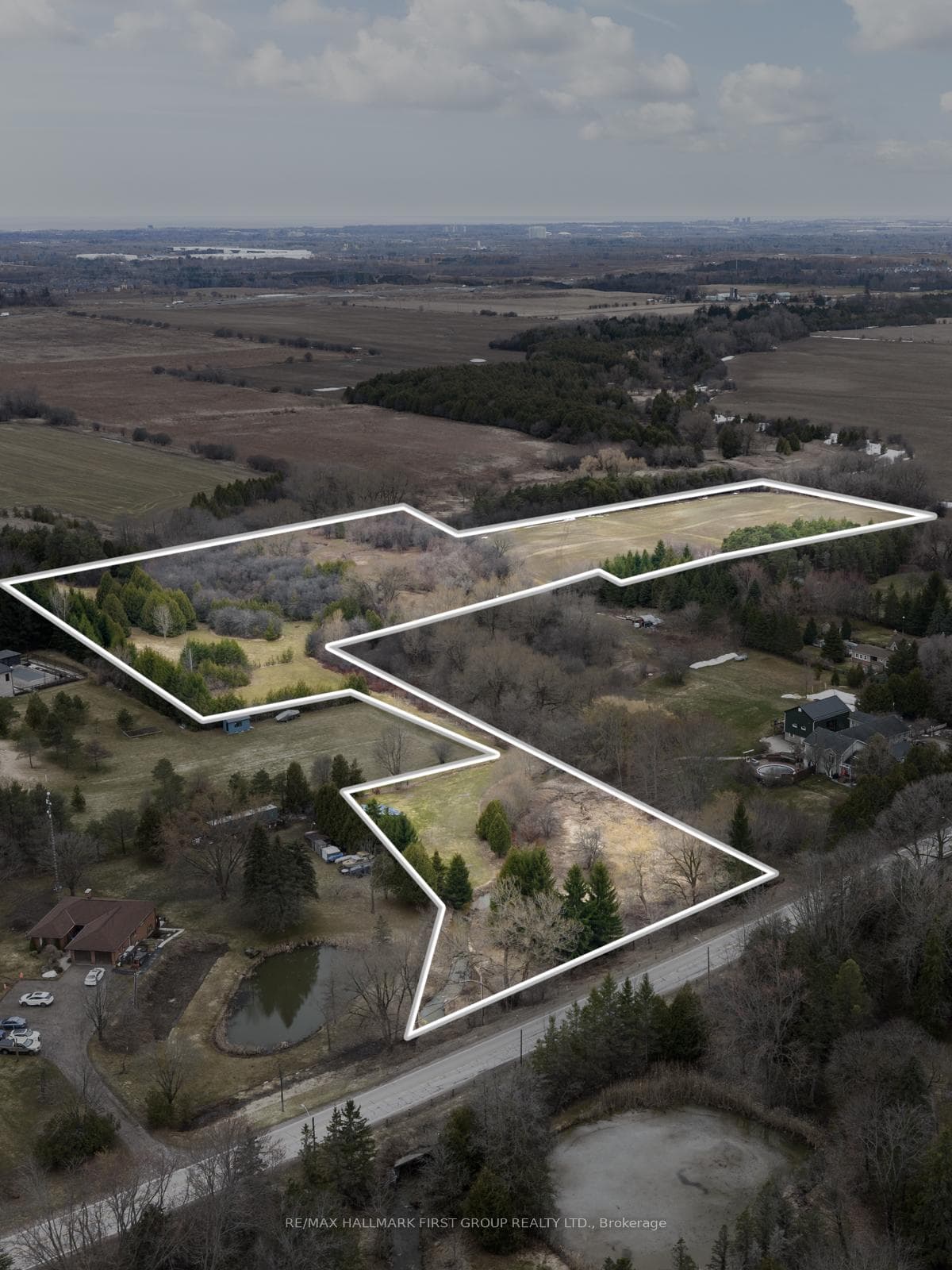 83 Columbus Road photo 14