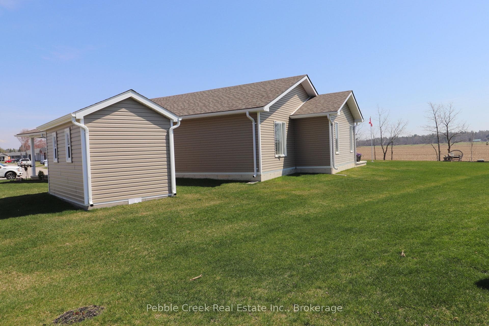209 Lake Breeze Drive photo 37
