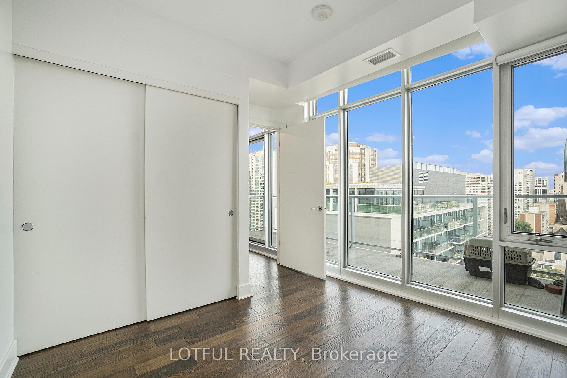 255 BAY Street Unit 1705 photo 16