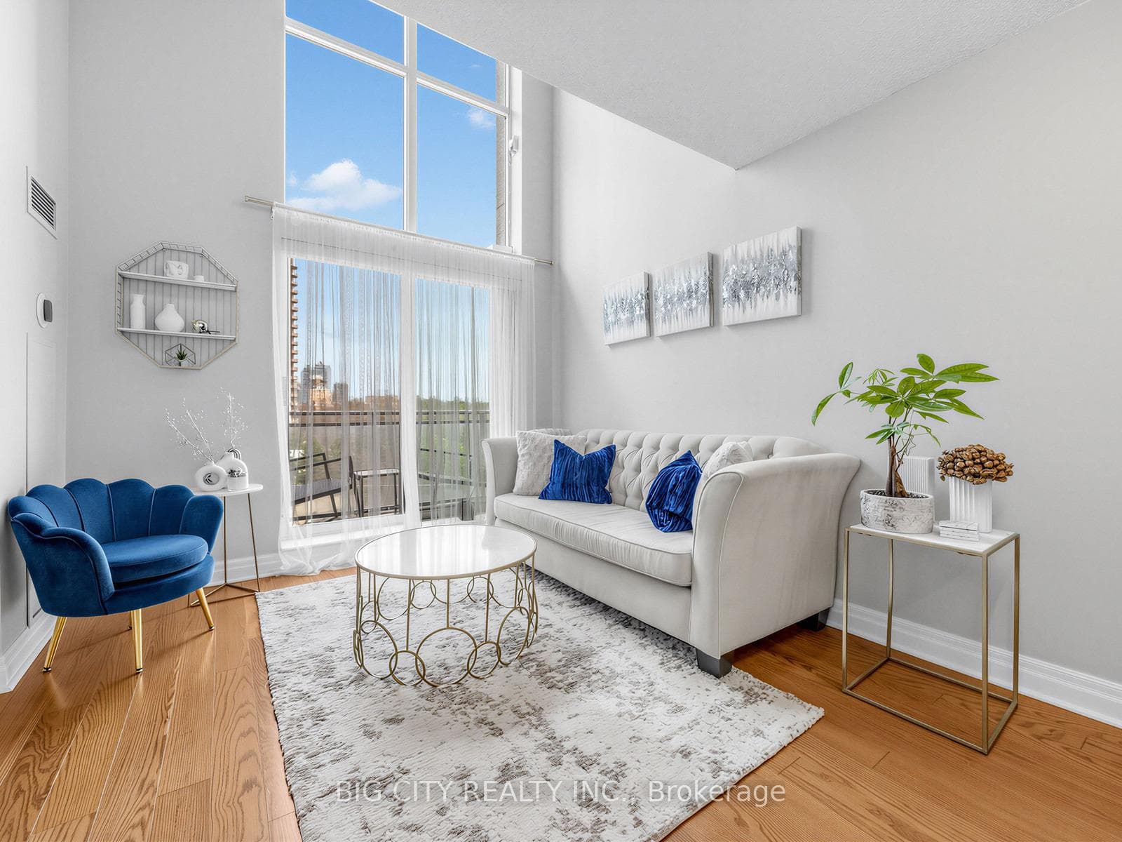 188 Doris Avenue Unit 605 photo 1