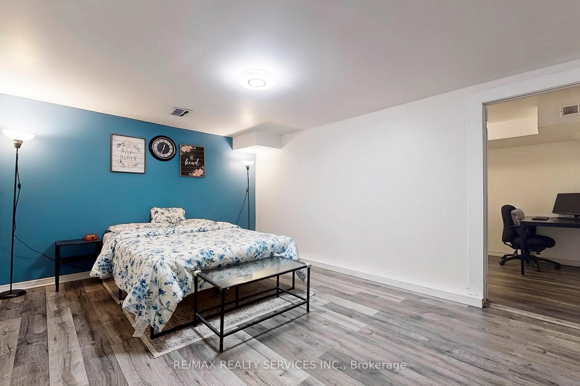 960 Glen Street Unit 37 photo 19