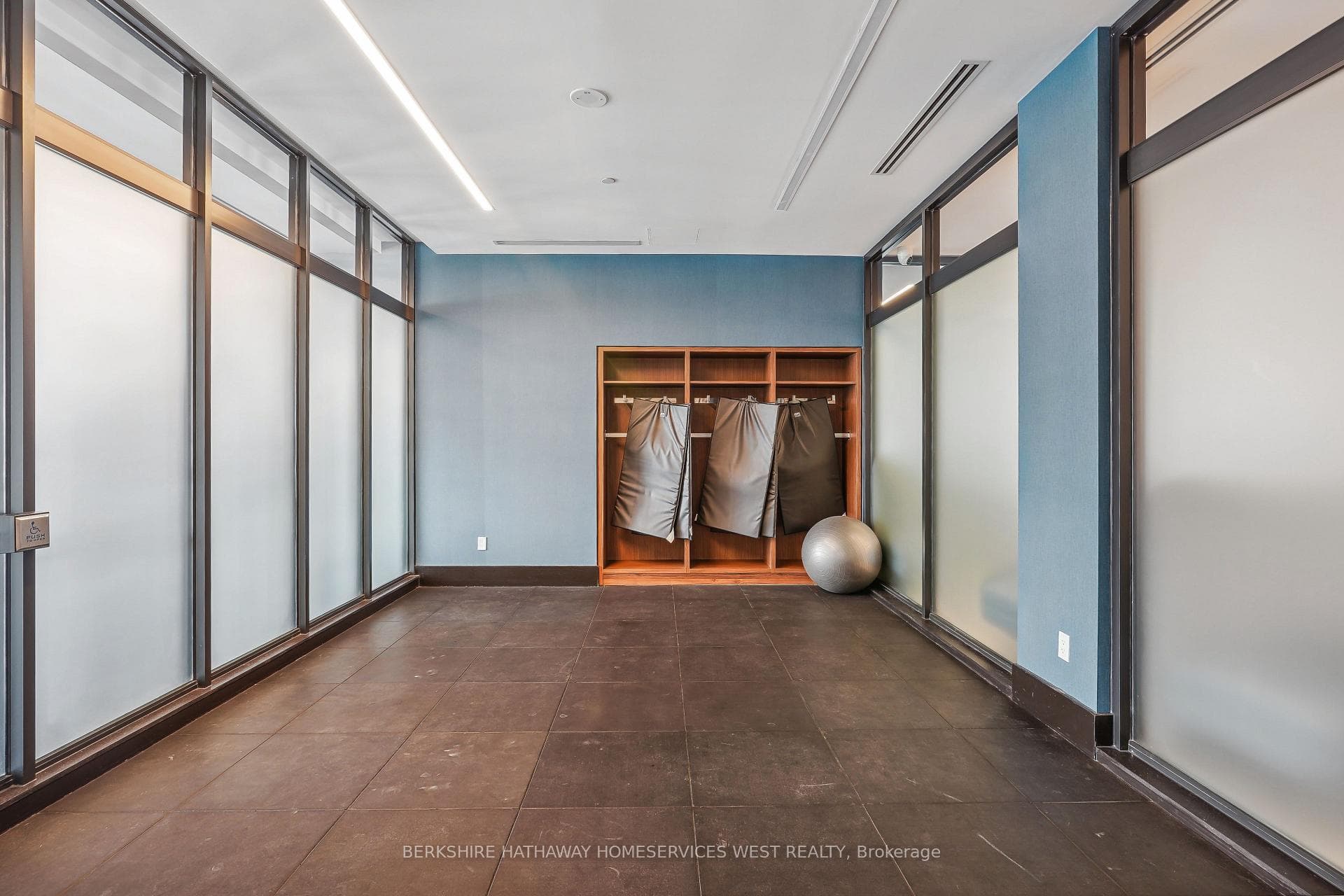 385 Winston Road Unit 1306 photo 33