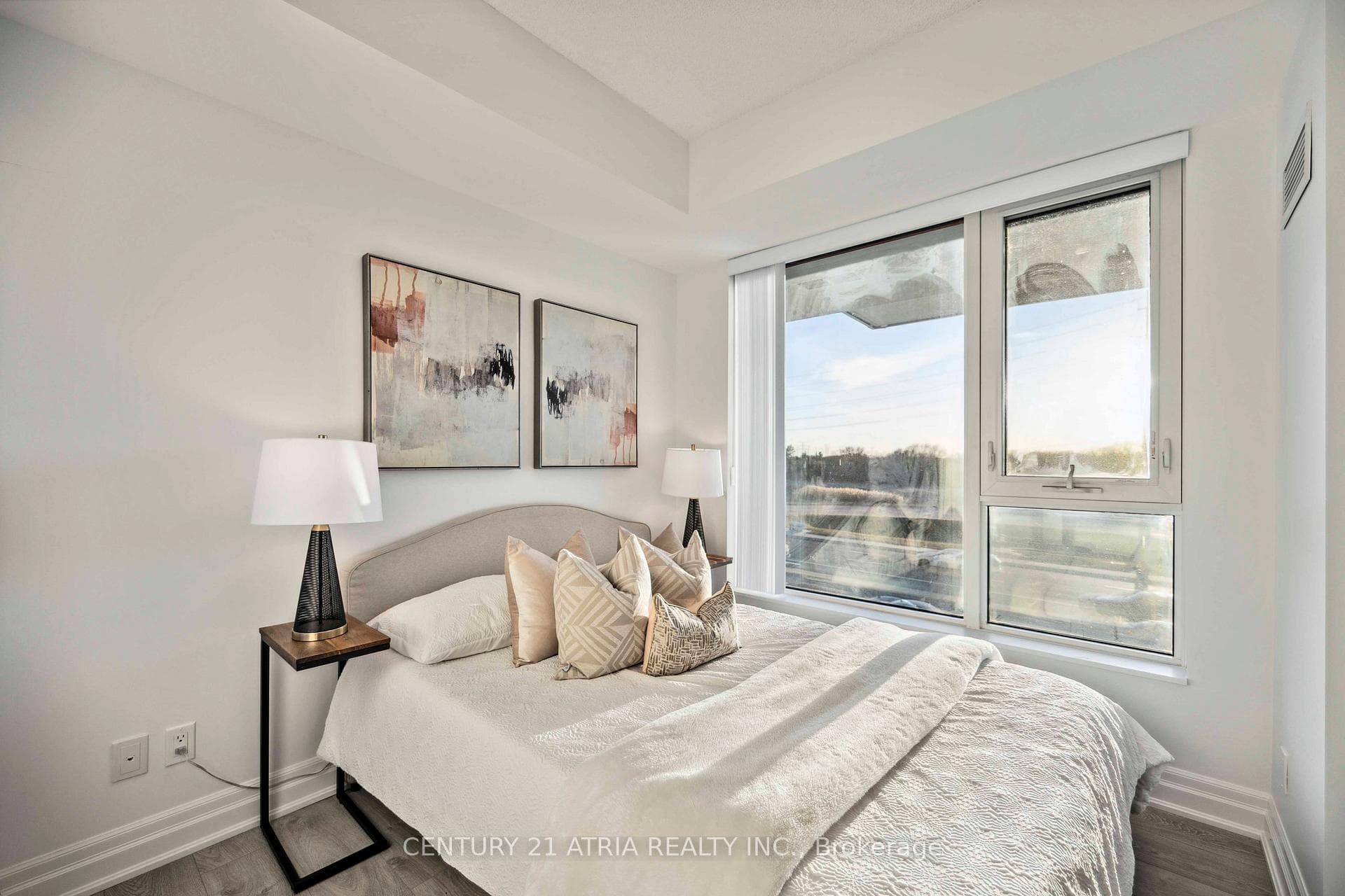 10 rouge valley Drive Unit 312 photo 15