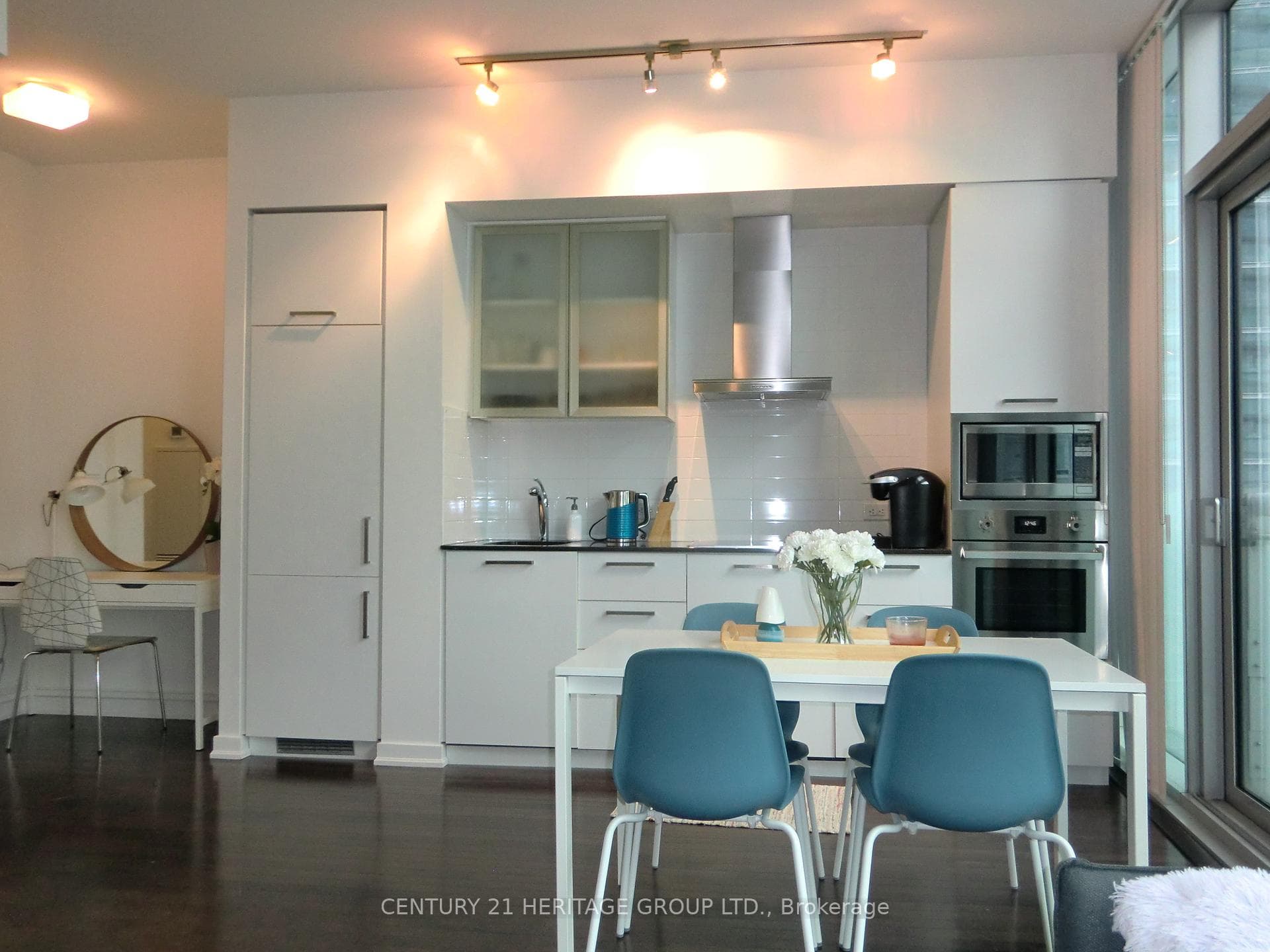 12 York Street Unit 3011 photo 3