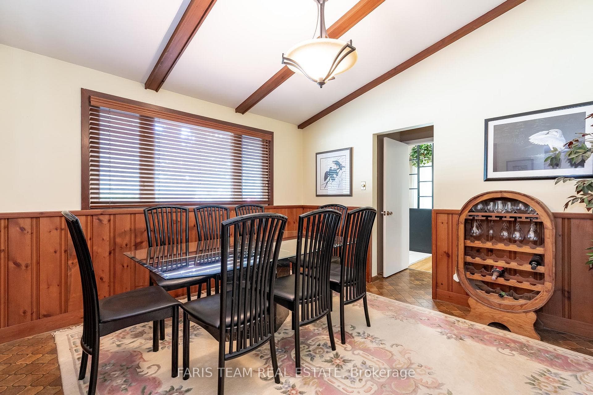 356 Grenville Avenue photo 9