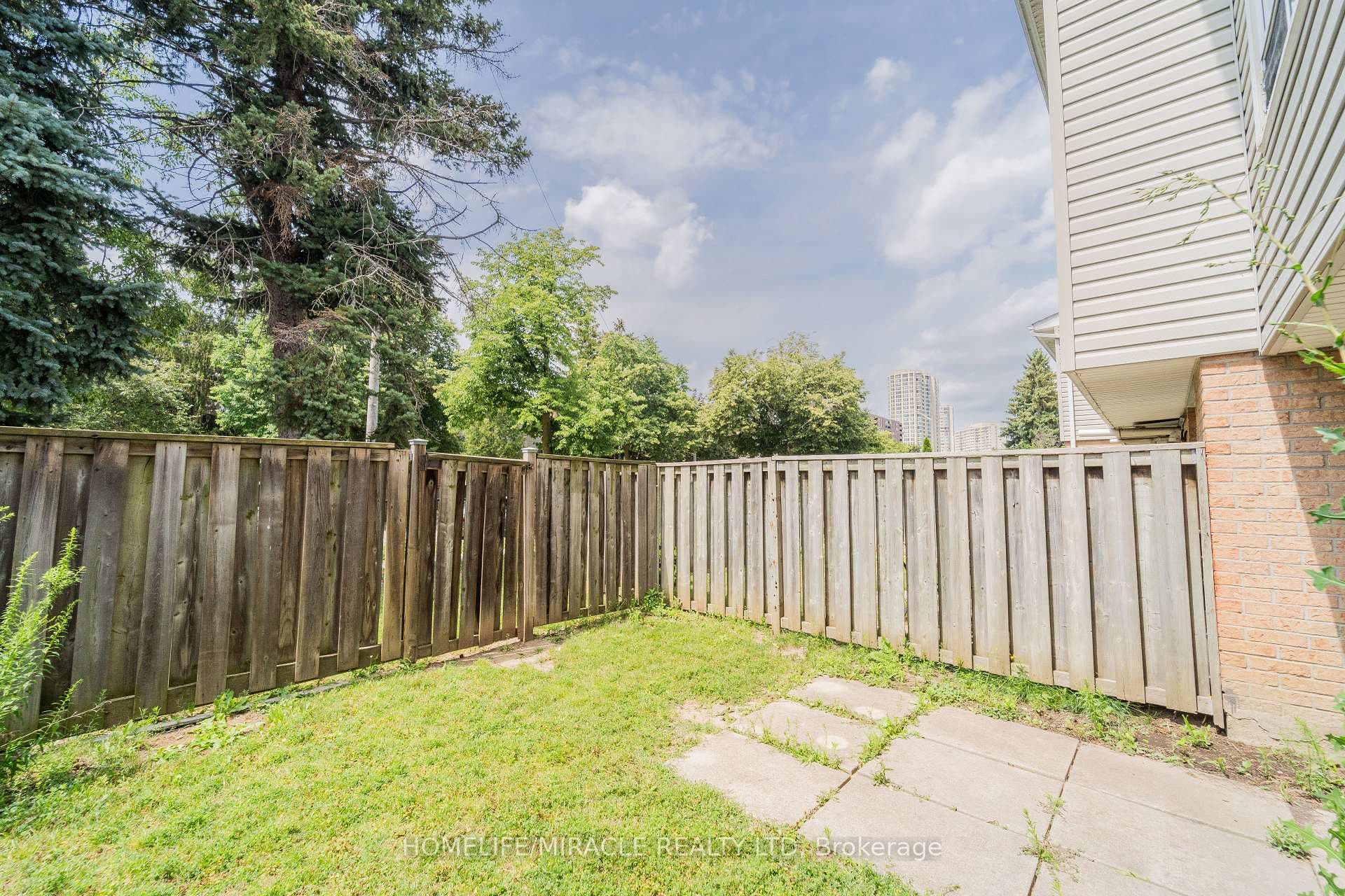 45 Lincoln Court photo 36