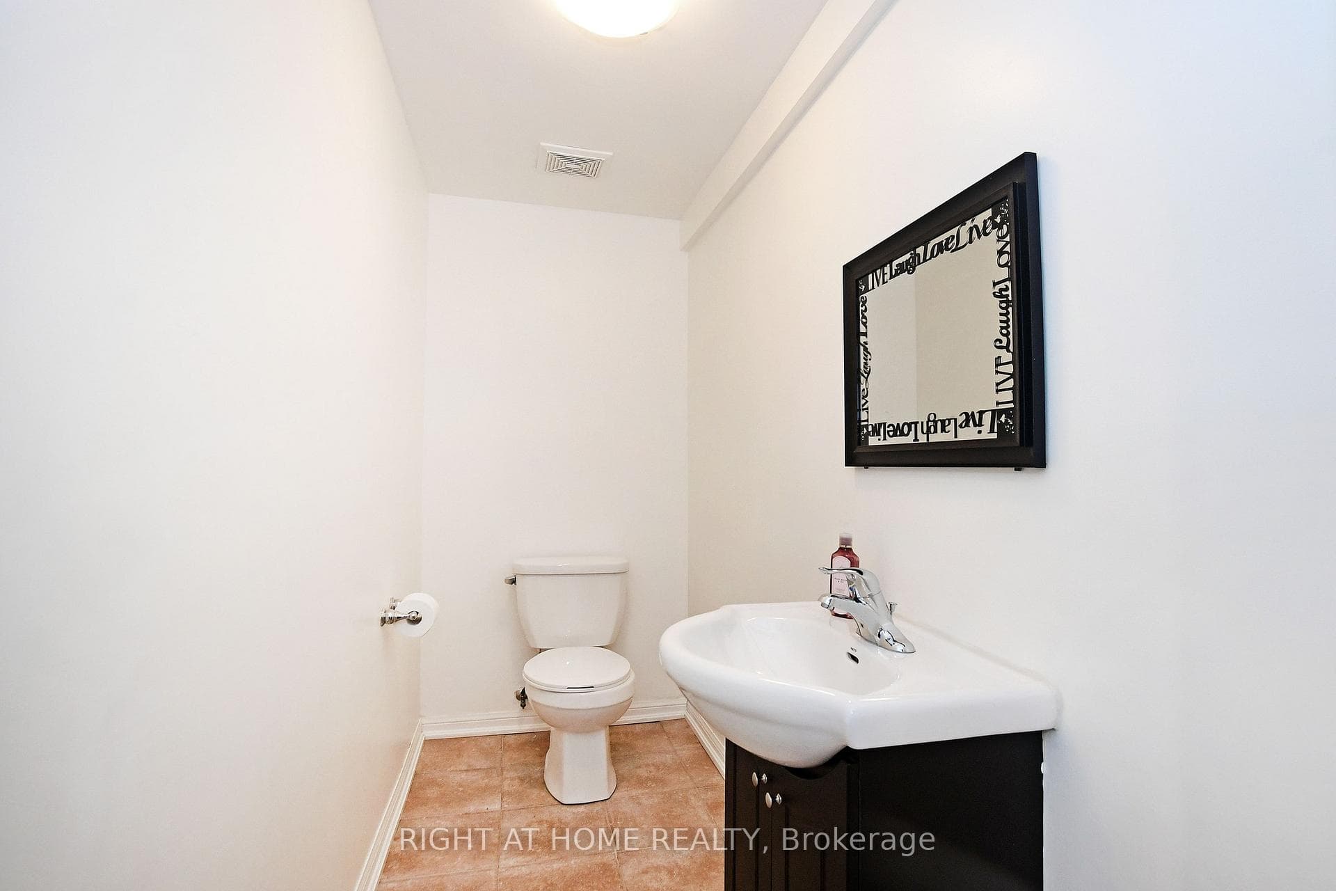 440 William Dunn Crescent photo 34