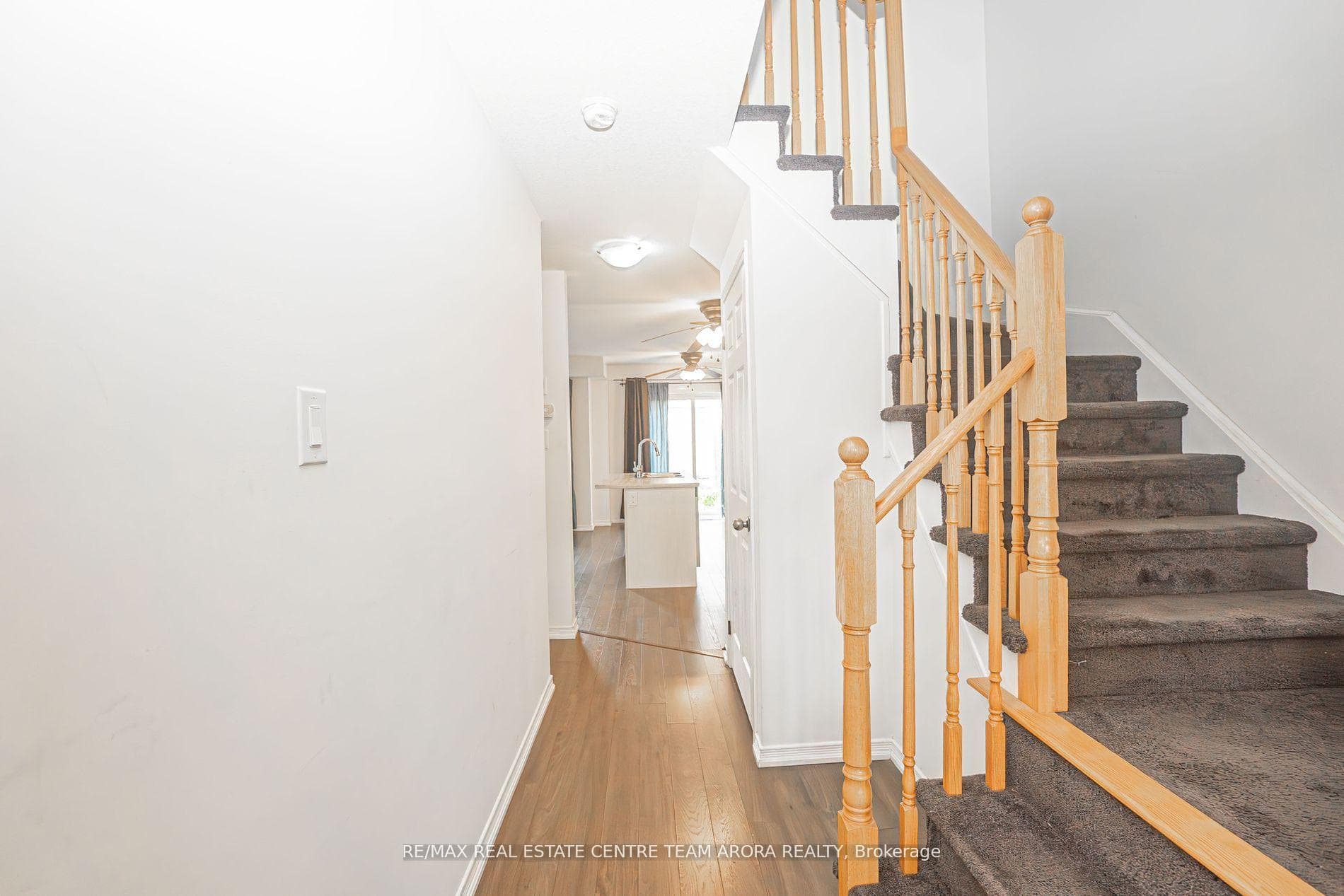 8544 Nightshade Street photo 3