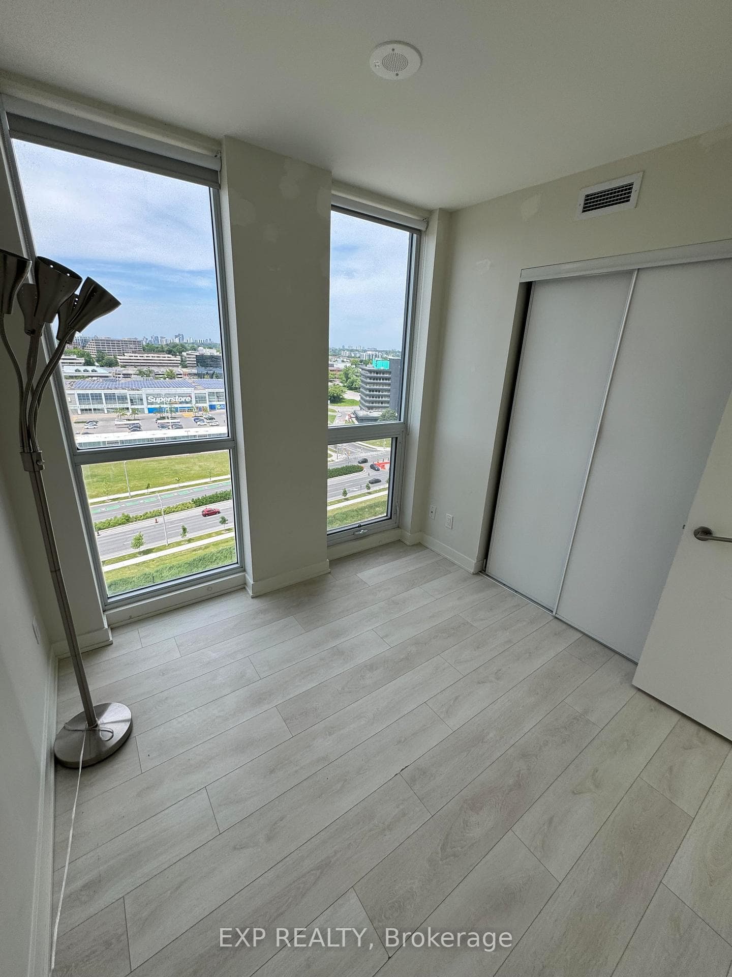 Secondary room