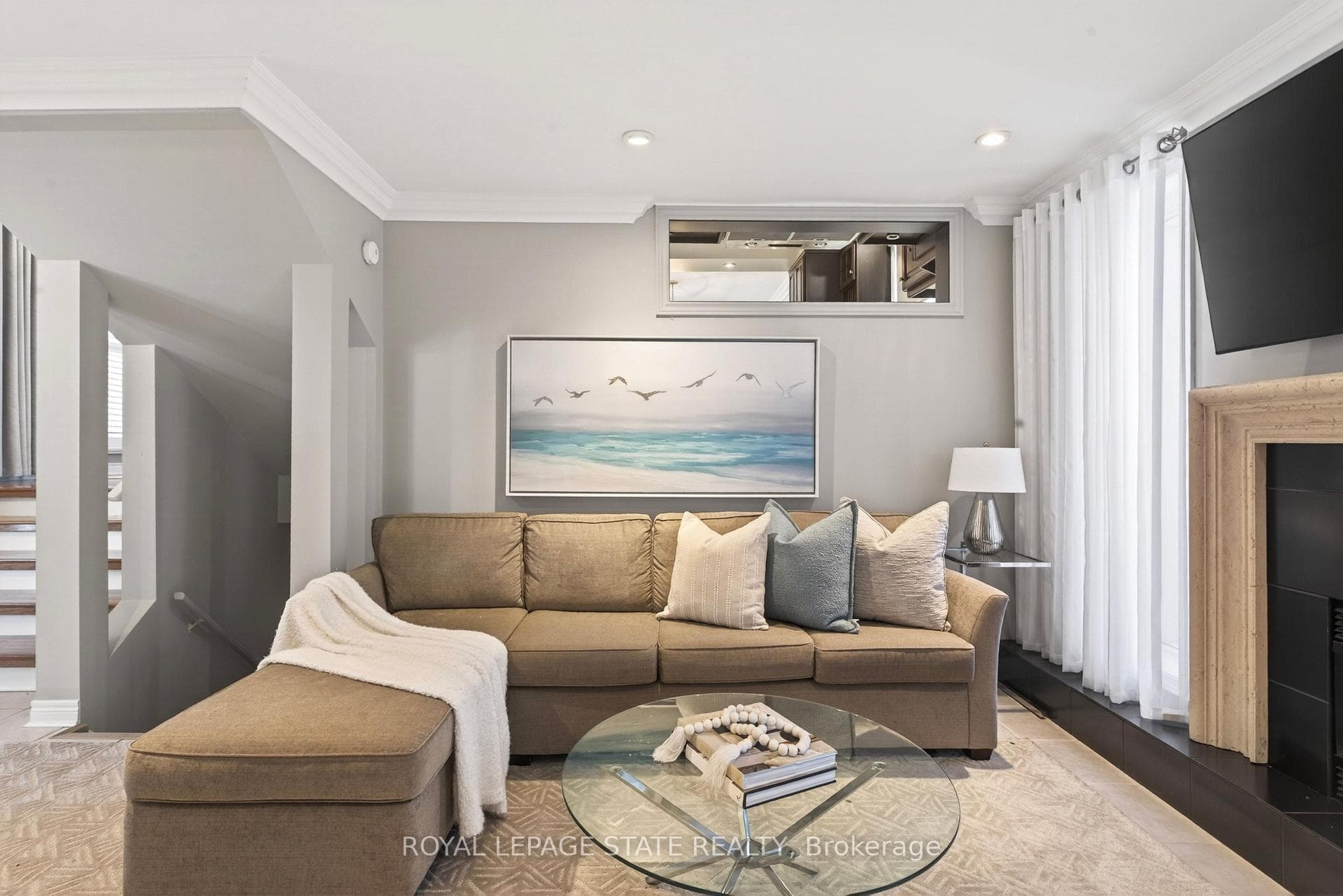 35 Shalfleet Boulevard photo 8