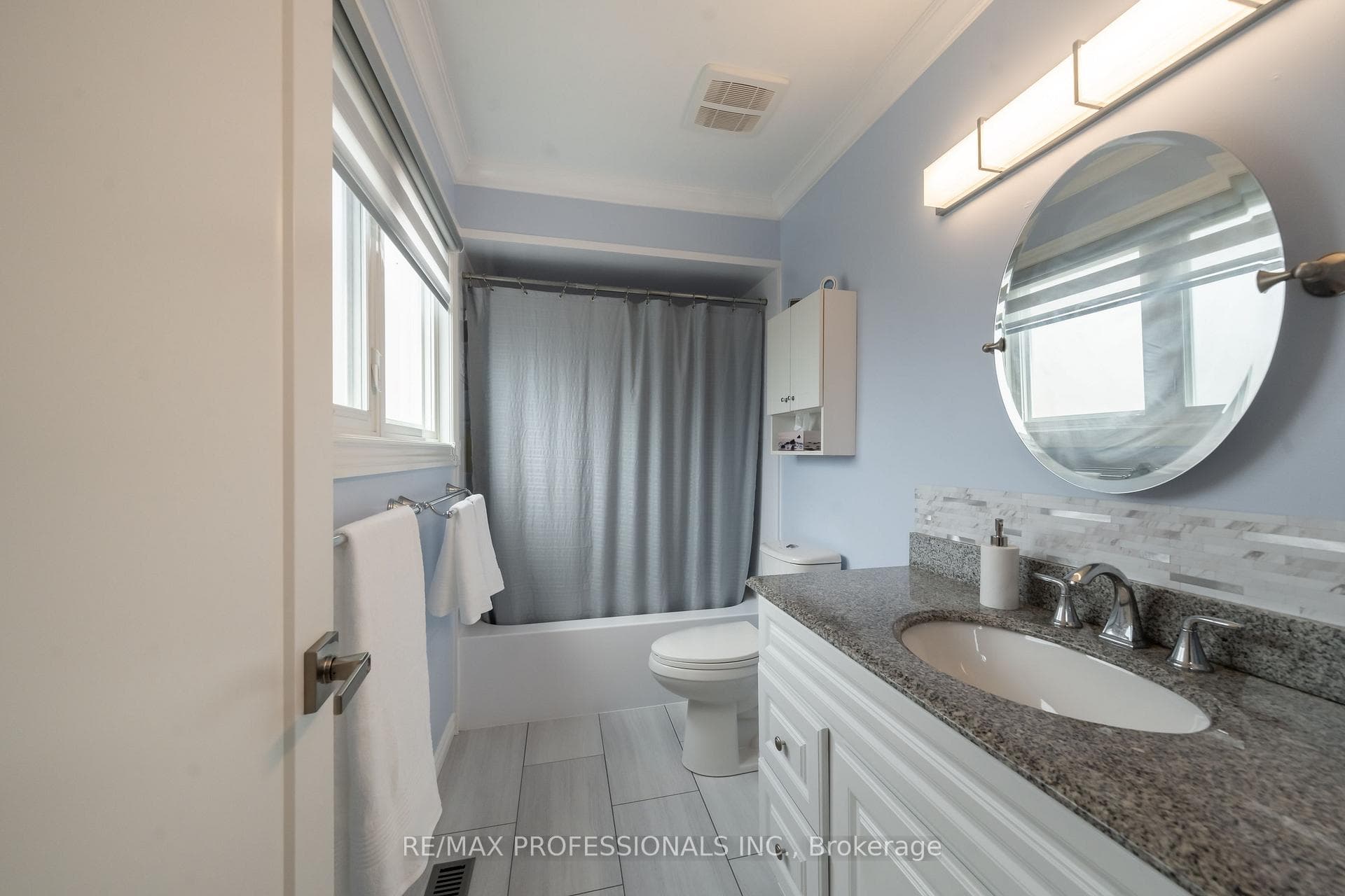 2nd Fl Bath