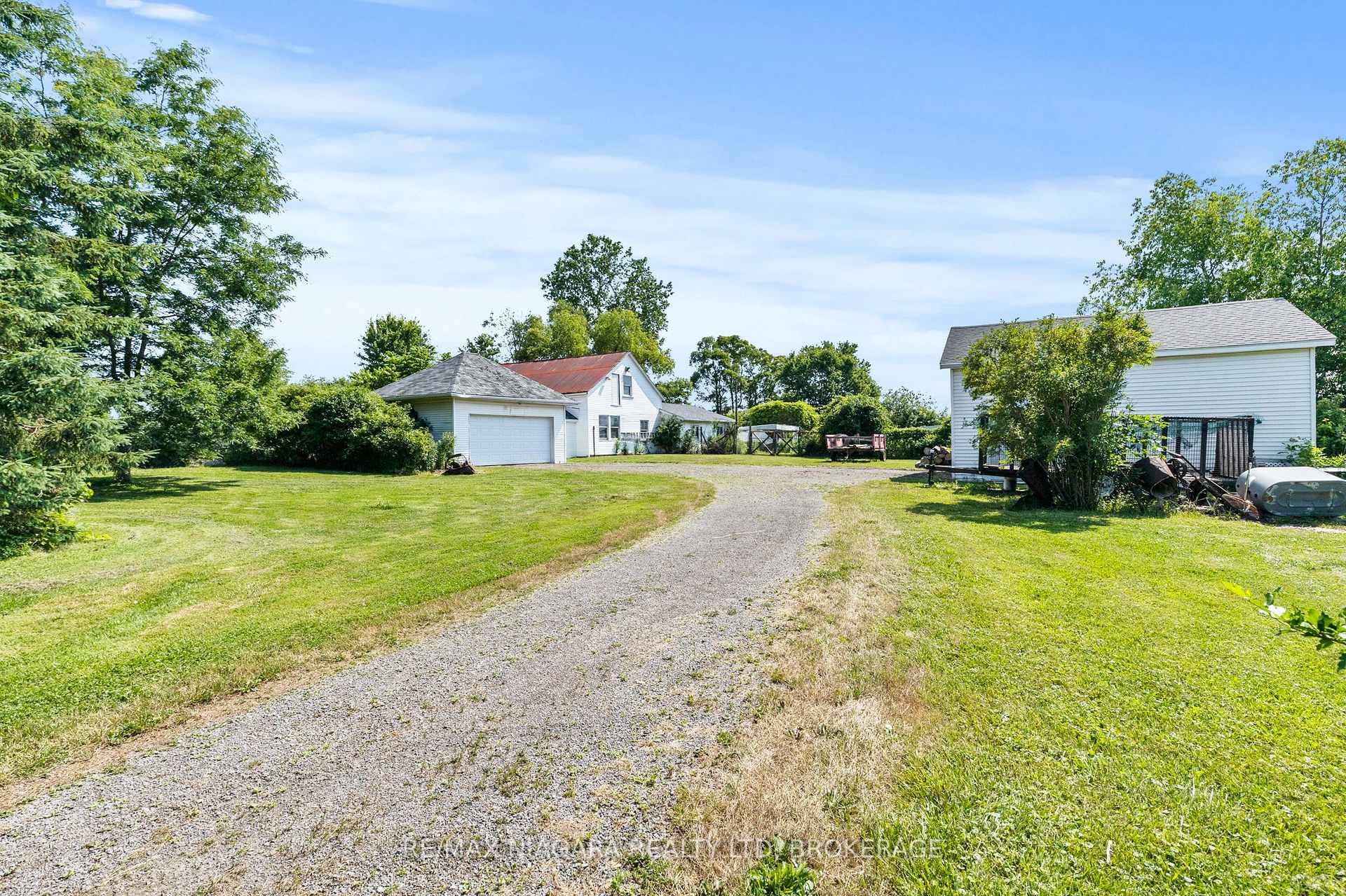 3362 Montrose Road photo 37