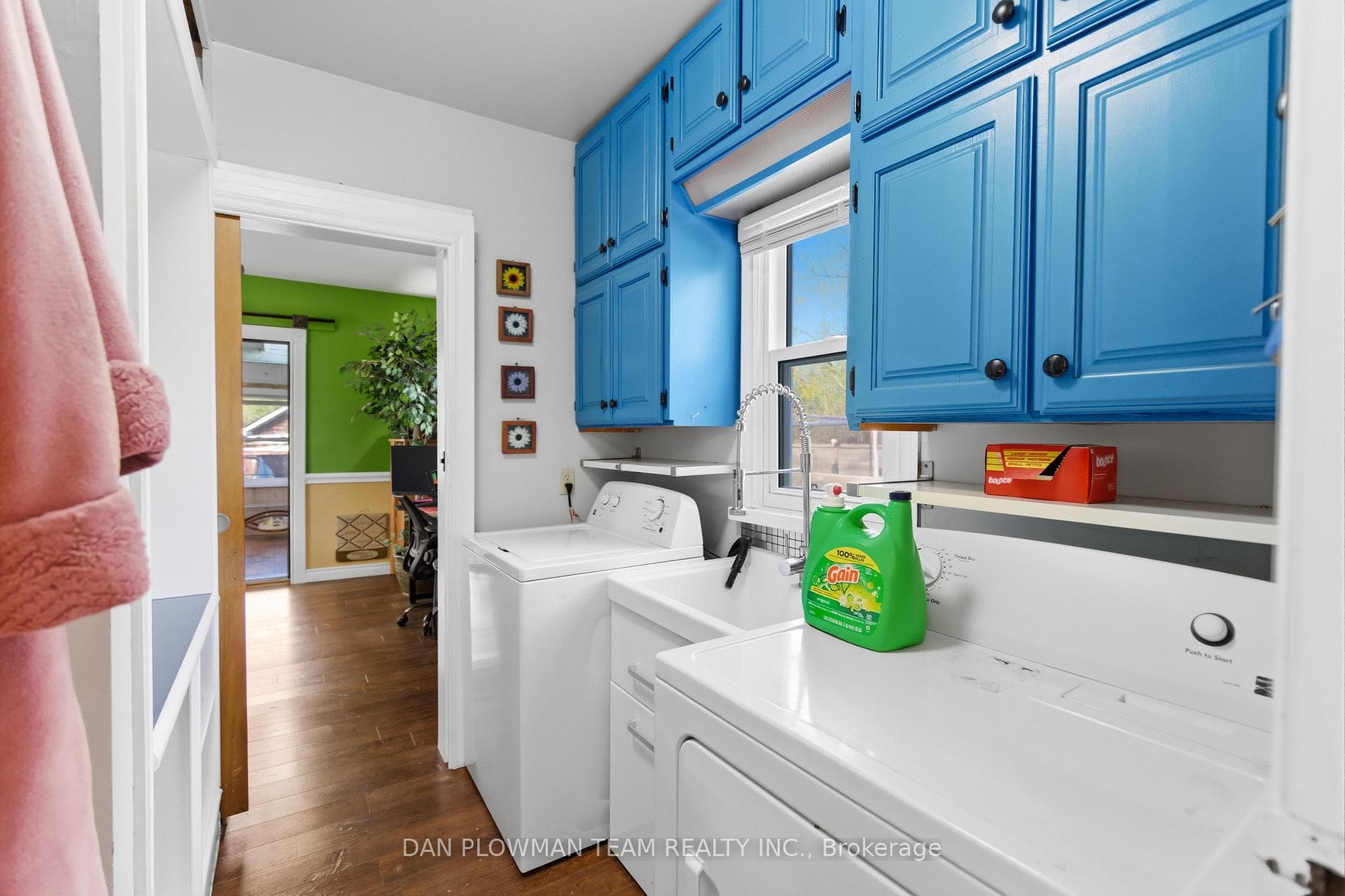 678 King Street photo 17