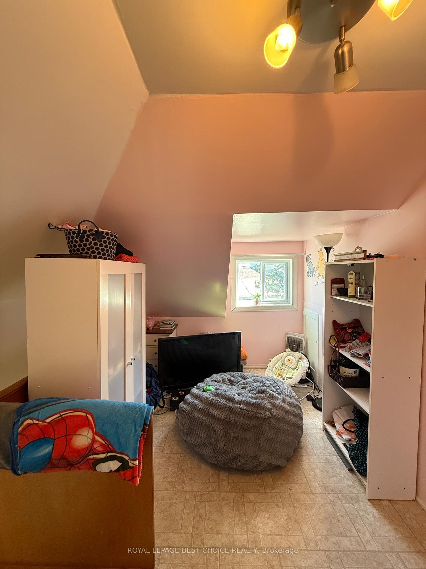 21 7th Avenue photo 22