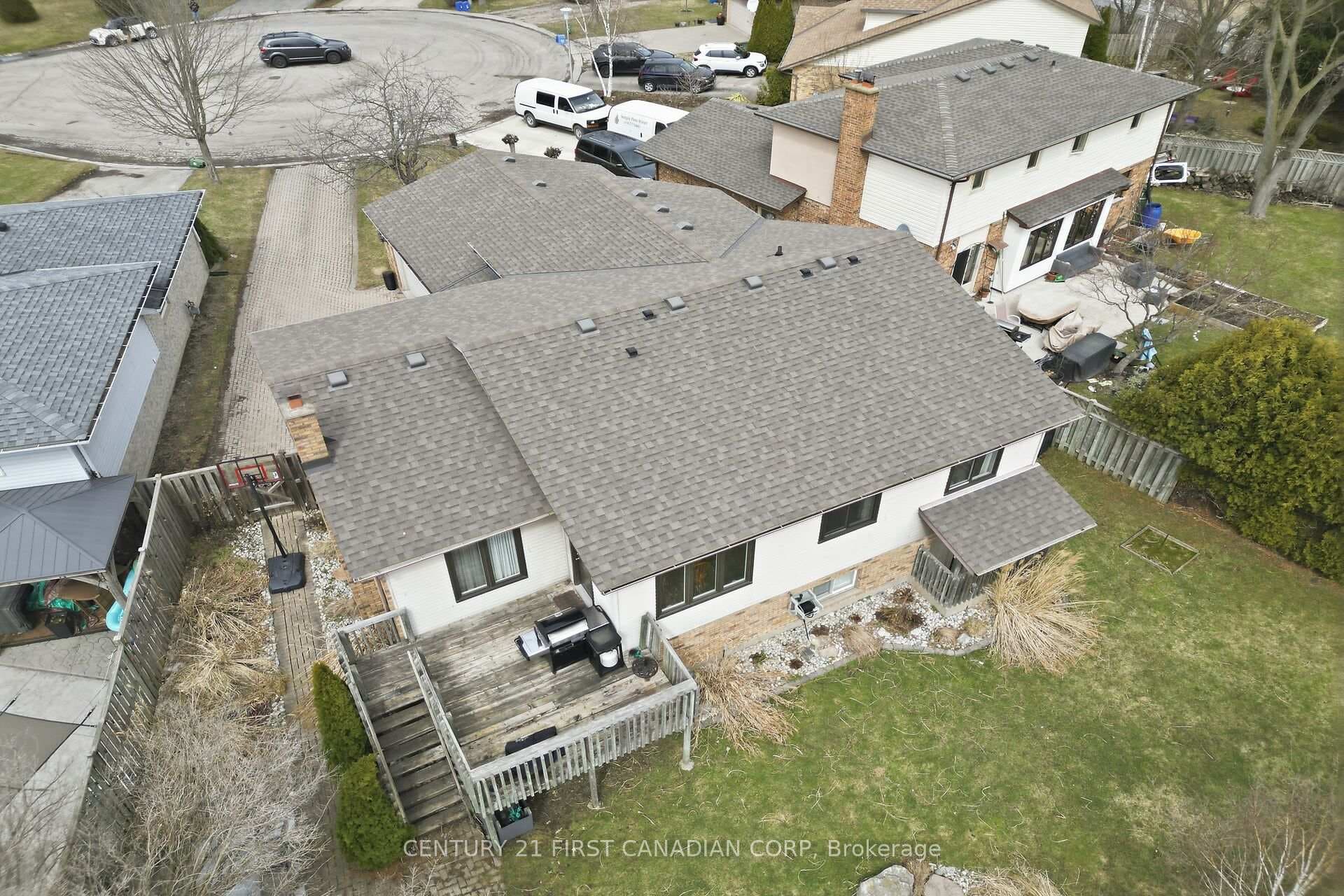 87 Grieve Place photo 40
