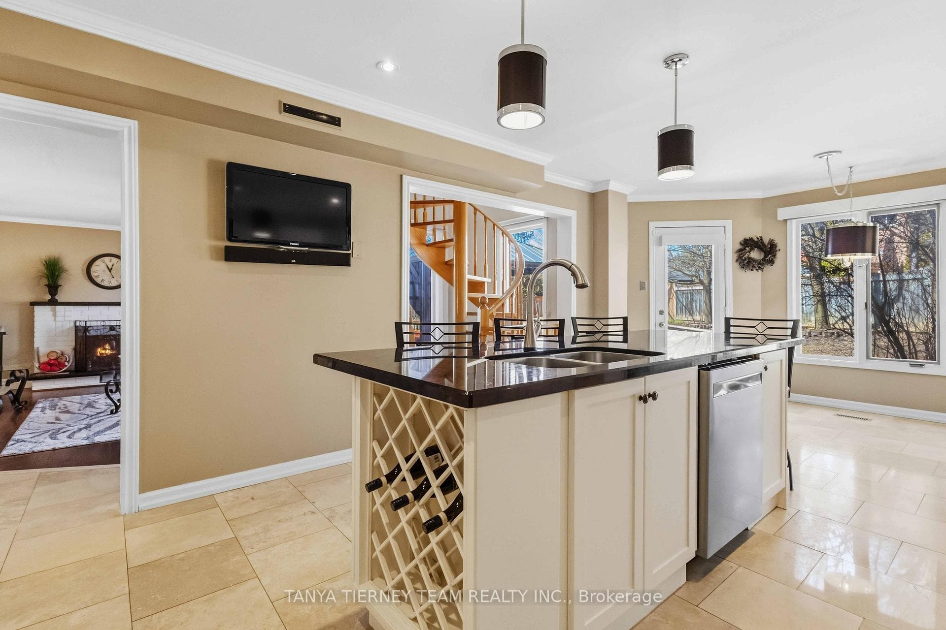 50 Lipton Crescent photo 18