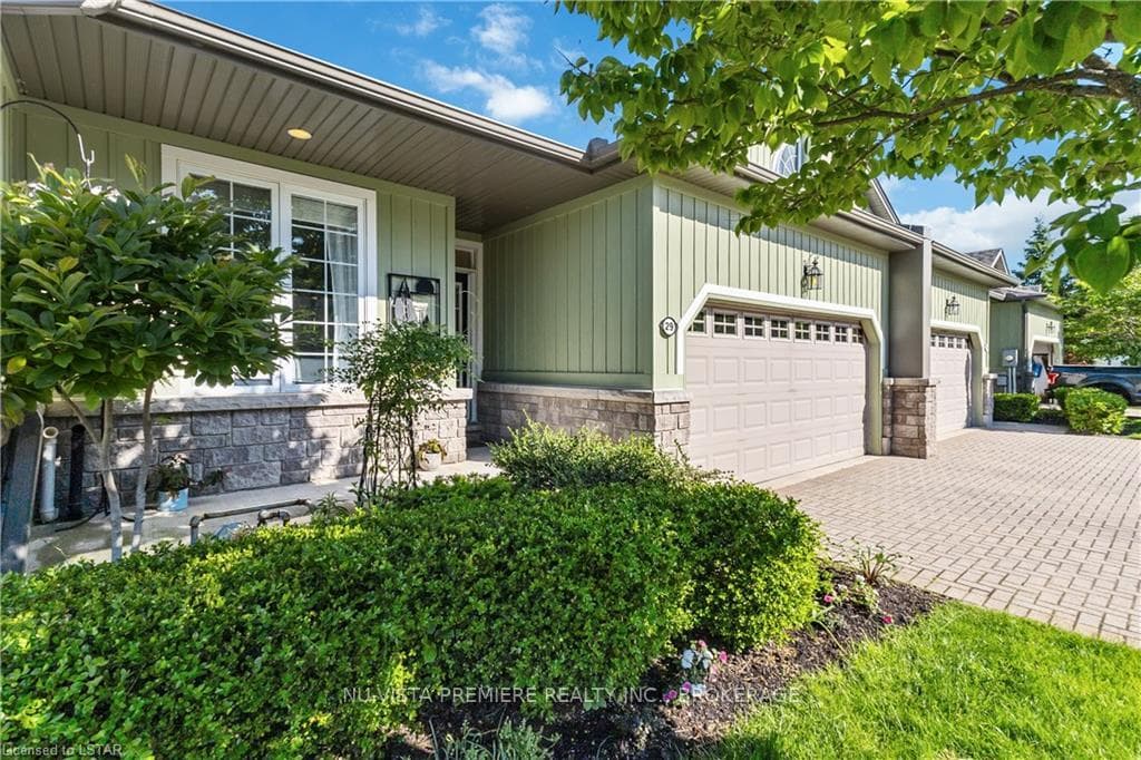 29 OAKWOOD LINKS Lane photo 3