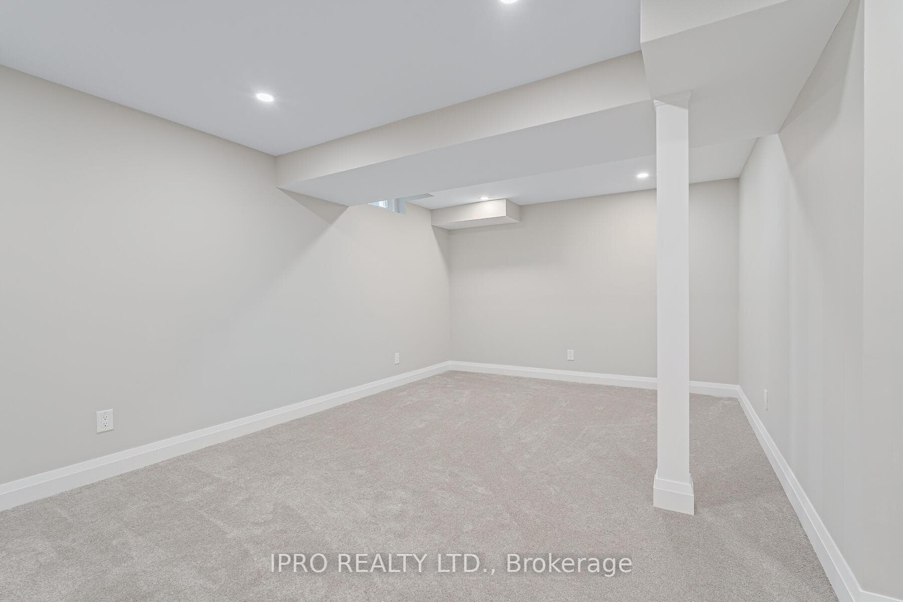 59 Maple Avenue Unit 2 photo 28