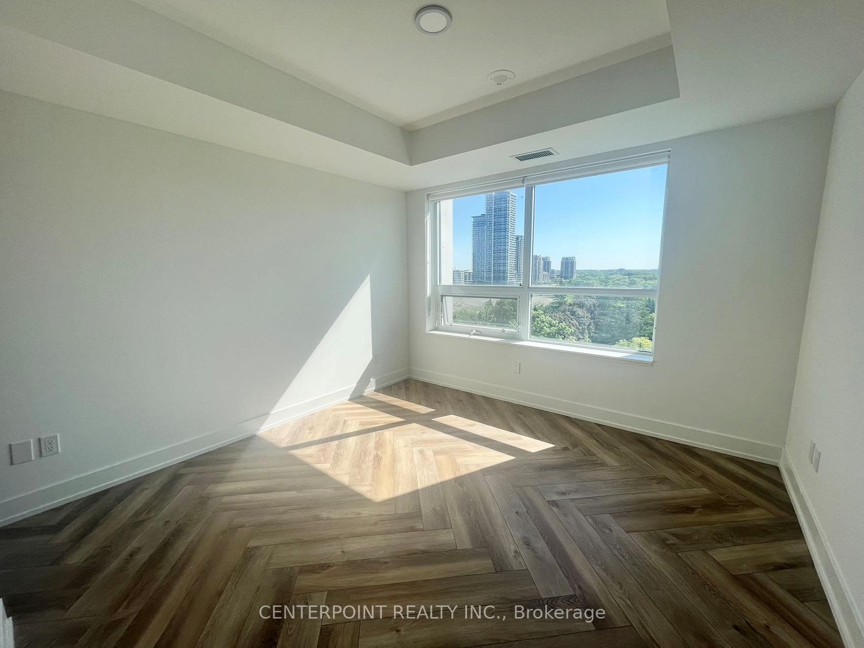8 CEDARLAND Drive Unit 1019 photo 6