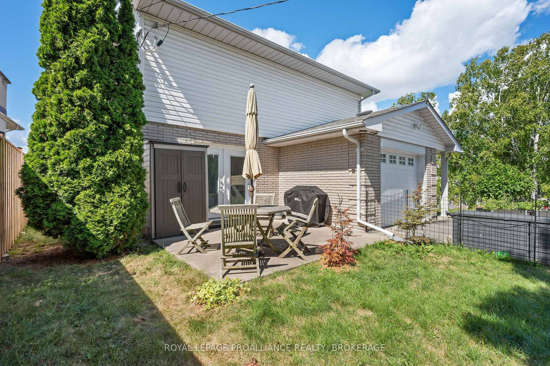 228 Robert Wallace Drive photo 6