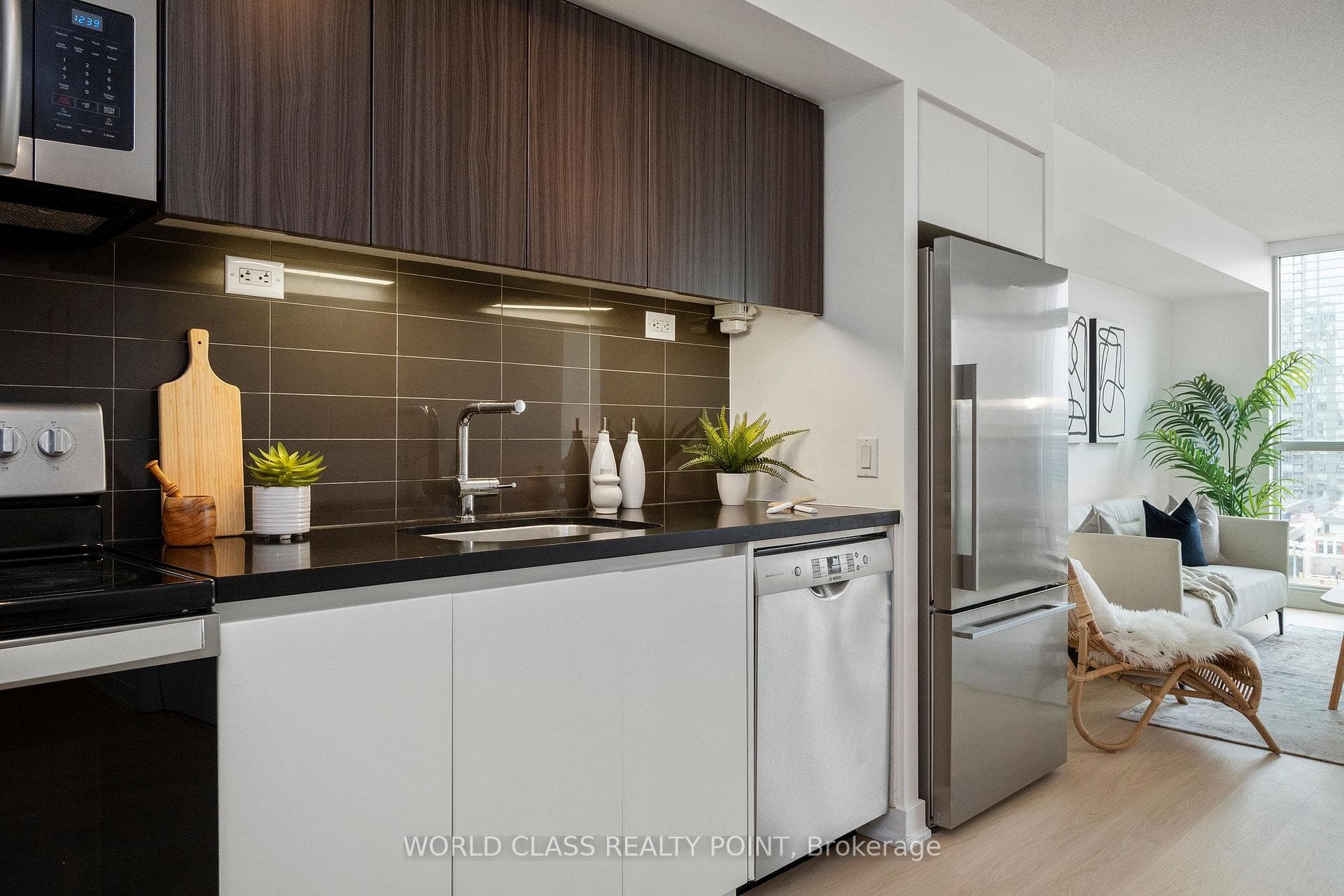 75 Queens Wharf Road Unit 1503 photo 8