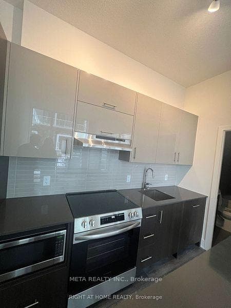 188 Fairview Mall Drive Unit 103 photo 6
