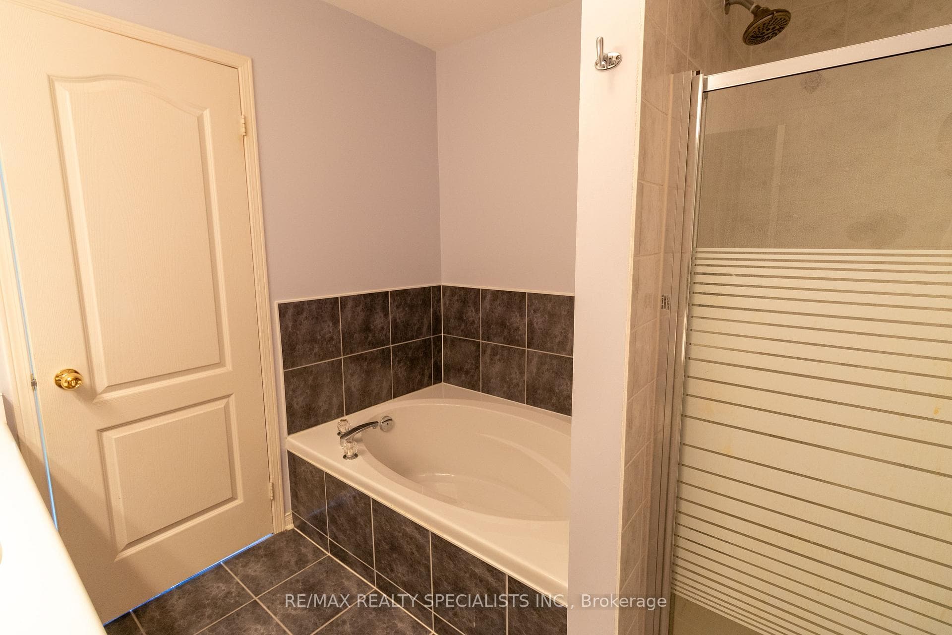 5530 Glen Erin Drive Unit 176 photo 17