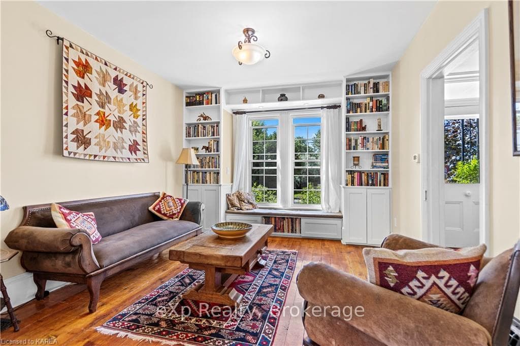 15 PINE Street photo 6