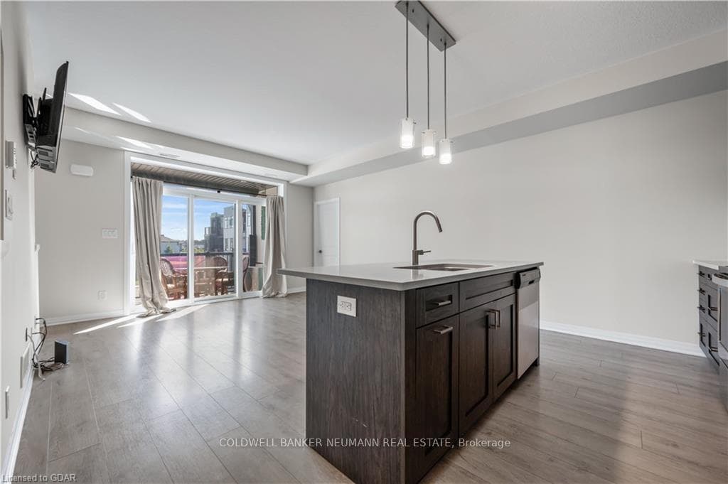 155 Thomas Slee Drive Unit 2K photo 9