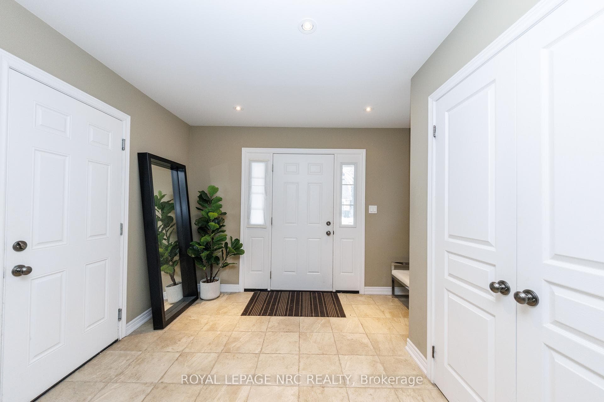 61 Haig Street photo 3