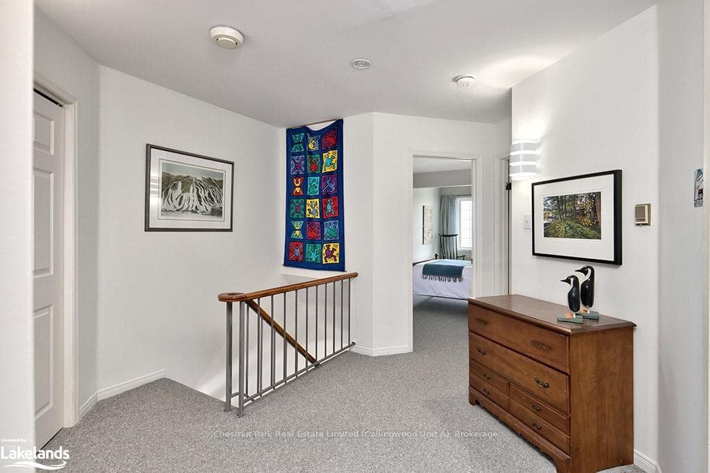 139 LAKESHORE Road Unit 13 photo 20