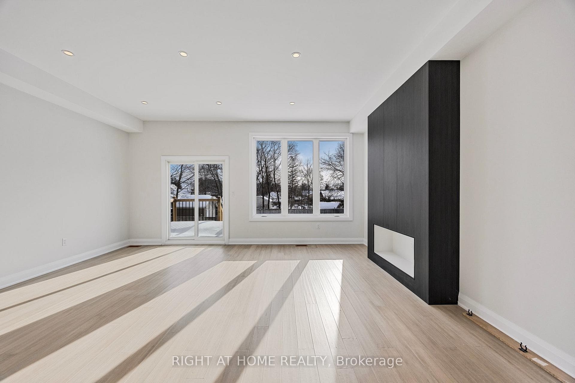 97 Sophia Street photo 6