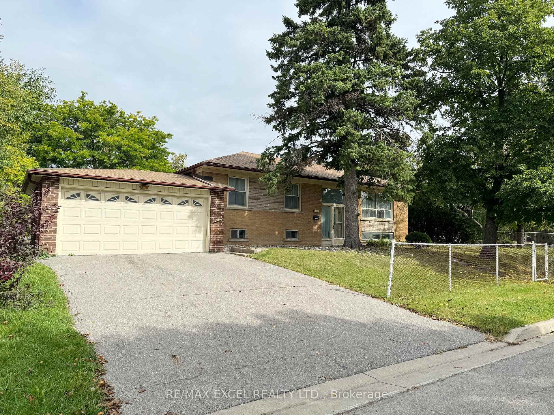 395 Alper Street photo 1