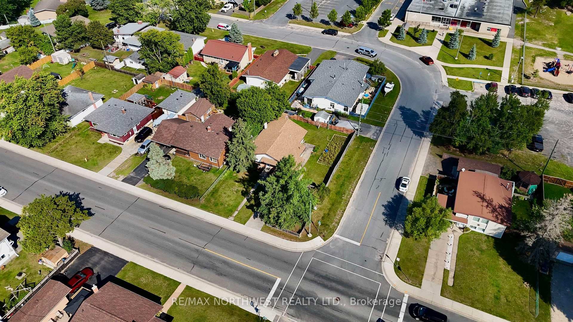 1292 Valley Drive photo 34
