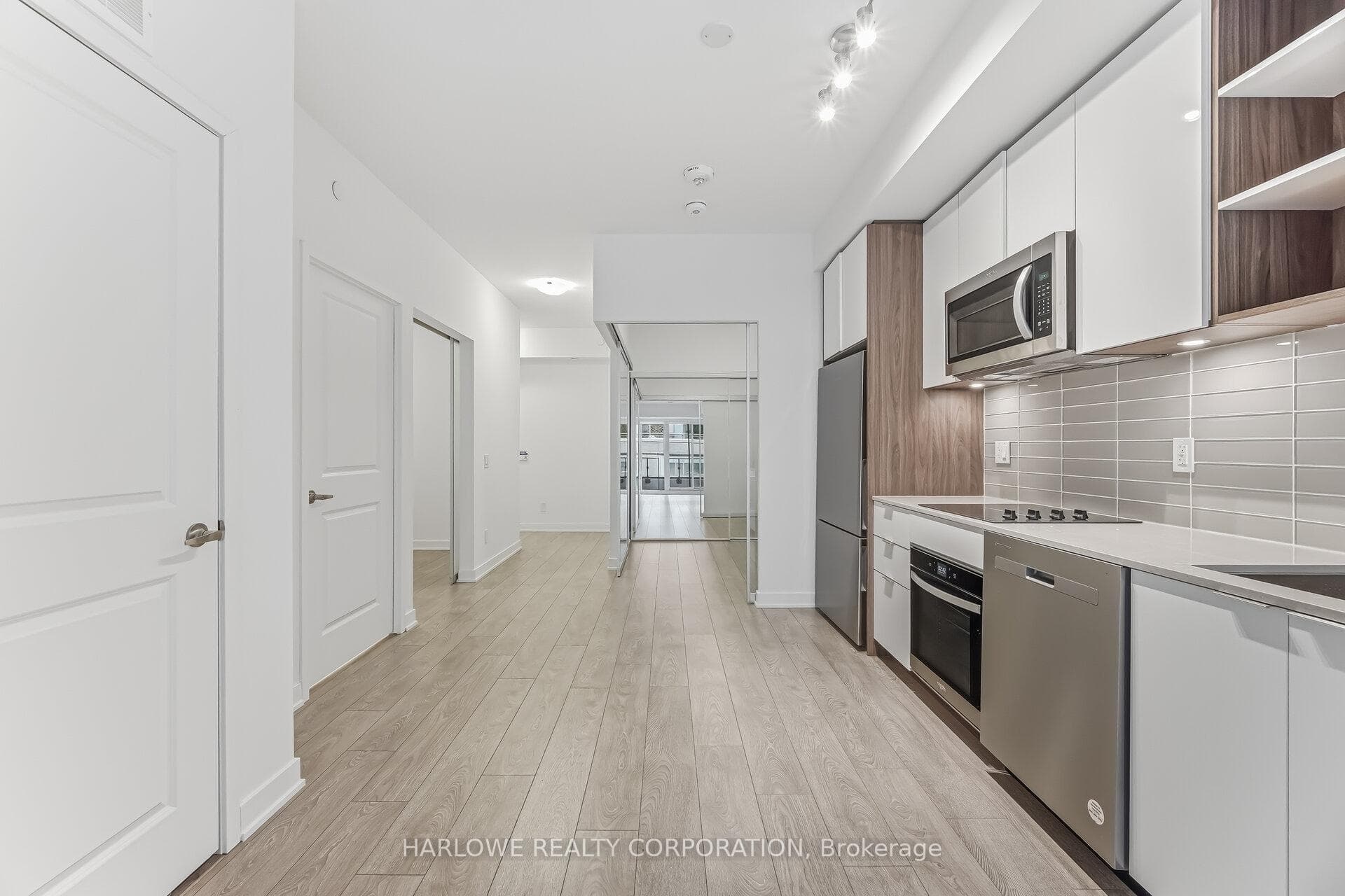 543 Richmond Street Unit 601 photo 18