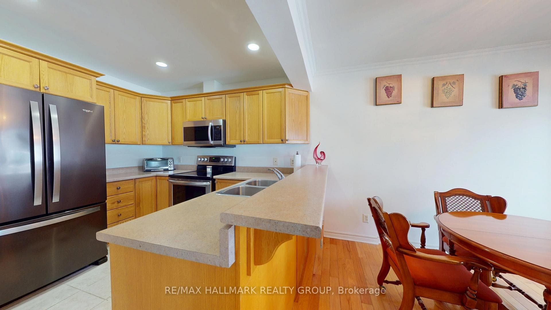 237 Oak Street Unit 1102 photo 17