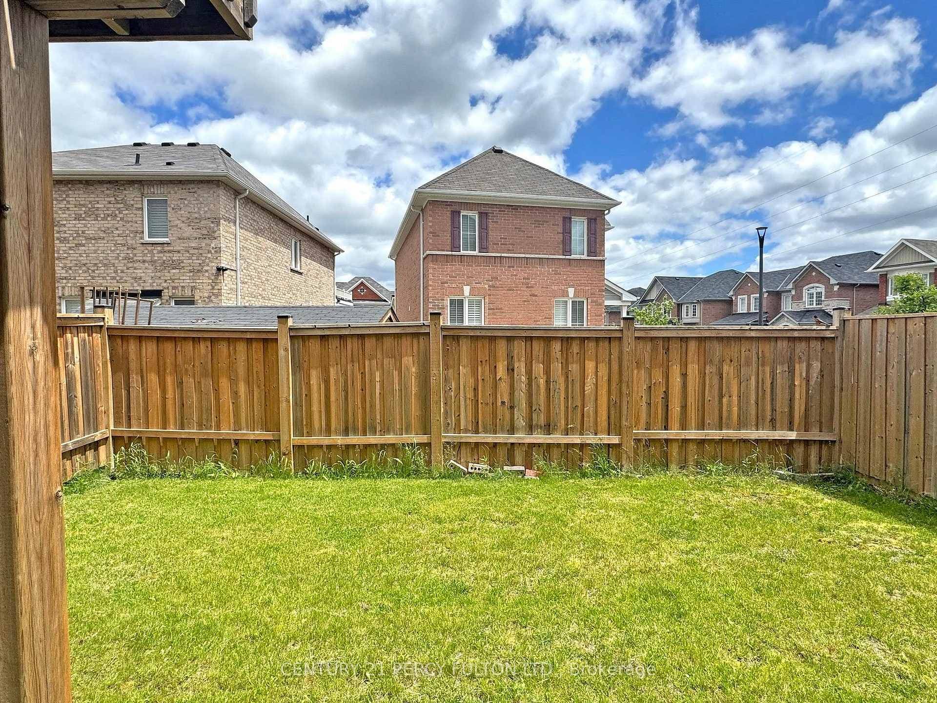 2715 Sapphire Drive photo 45