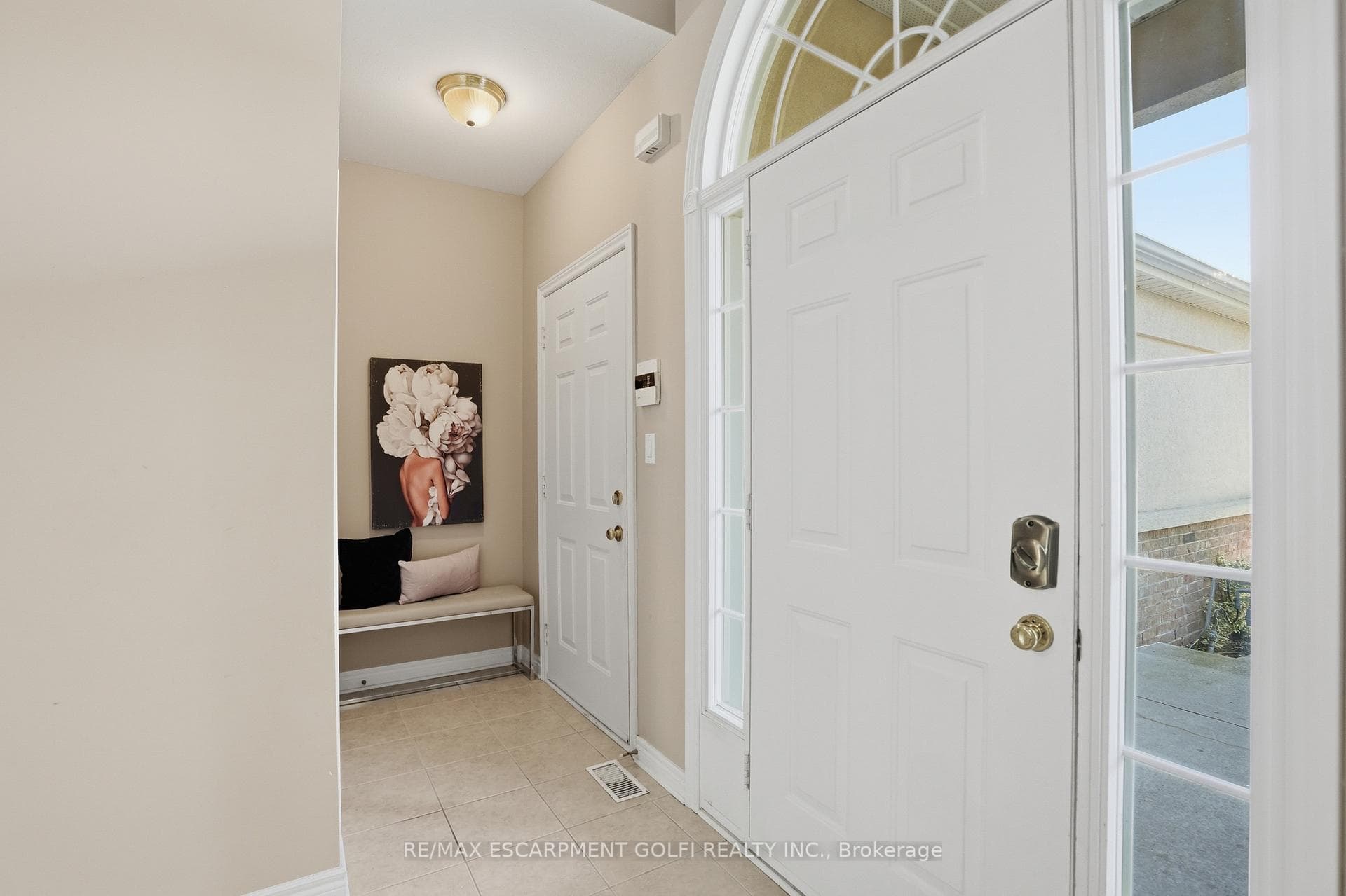58 Glendale Avenue Unit 12 photo 3