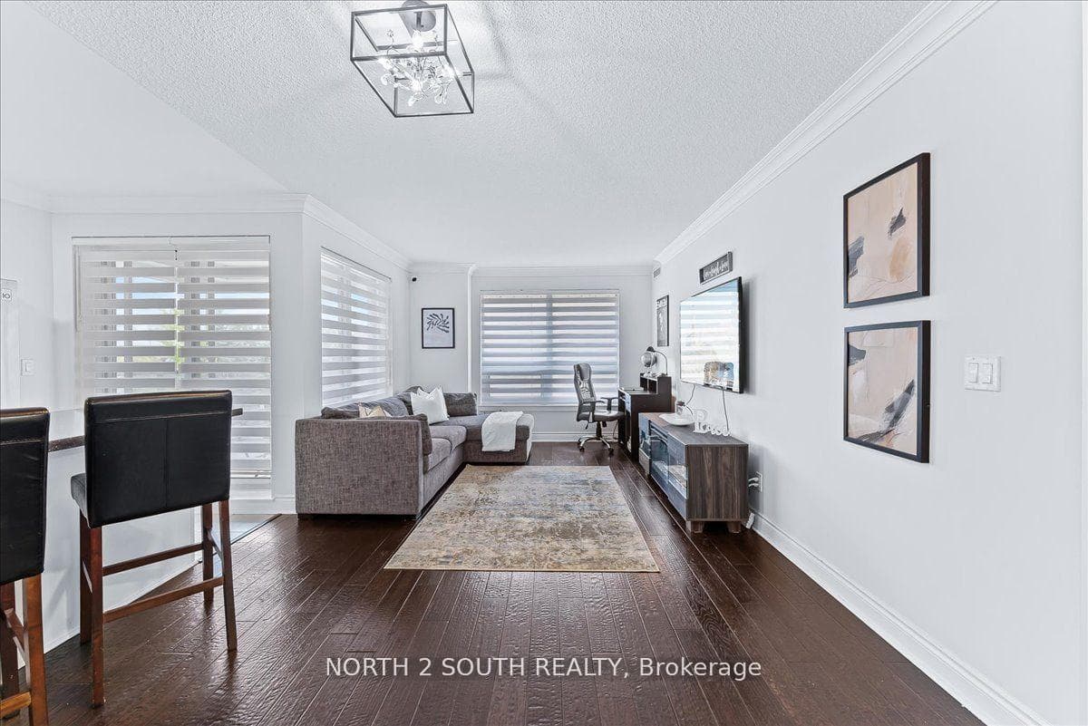 7 North Park Road Unit 203 photo 3
