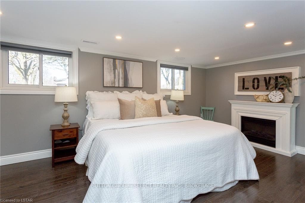 1384 LOLA Street photo 31