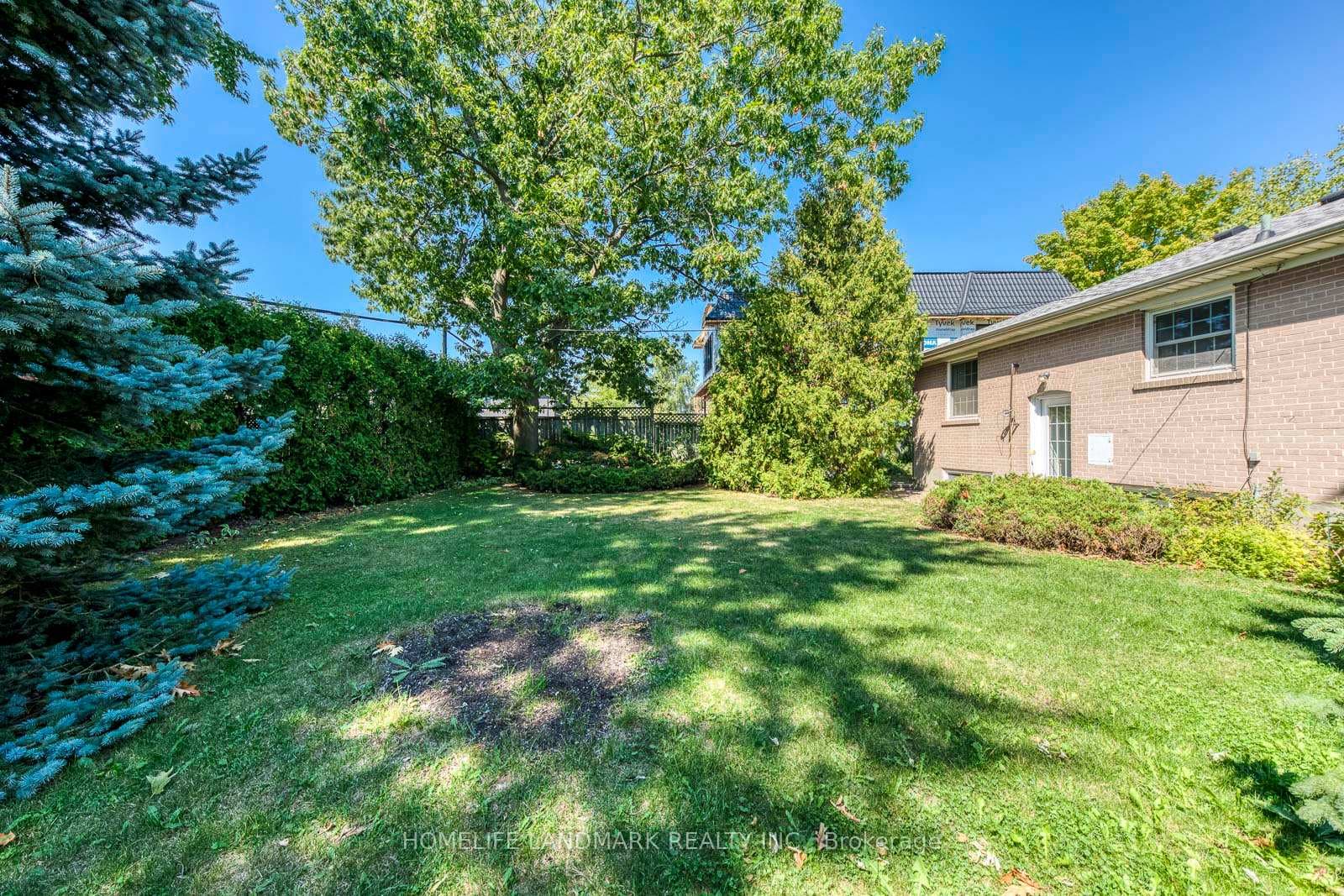 438 Sandmere Place photo 28