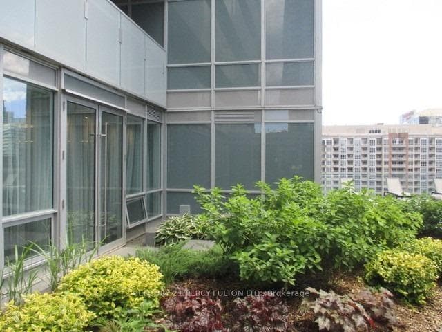 80 John Street Unit 1405 photo 14